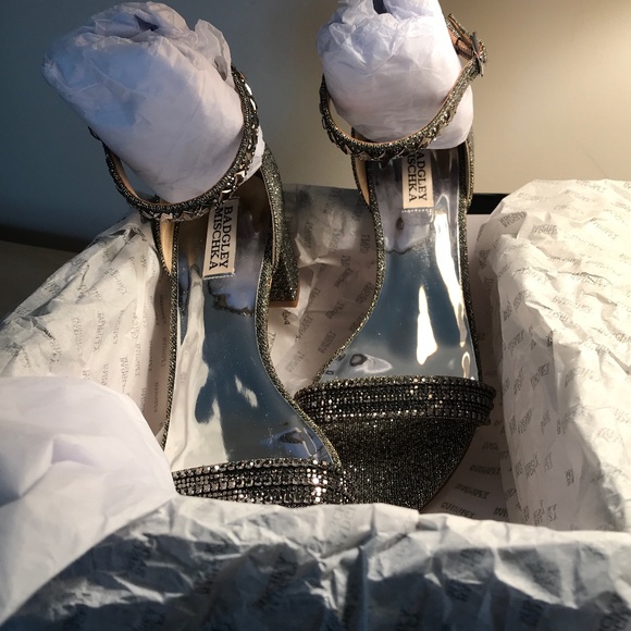 BADGLEY MISCHKA UNNA METALLIC SANDALS 8.5 NWT - Picture 16 of 16